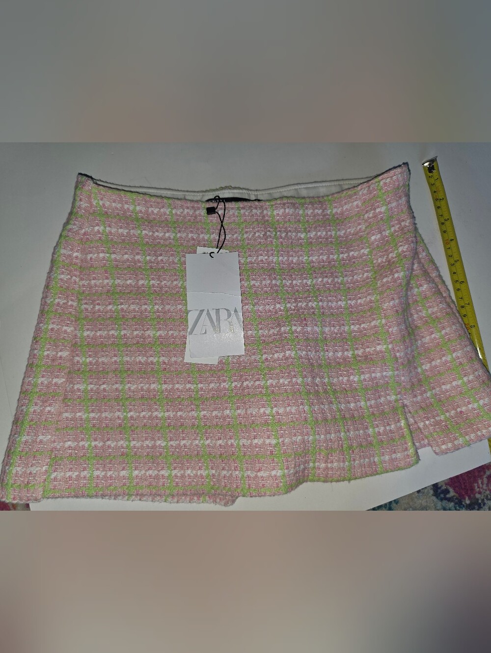 Zara in a pink and green textured tweed mini skort. Nwt S